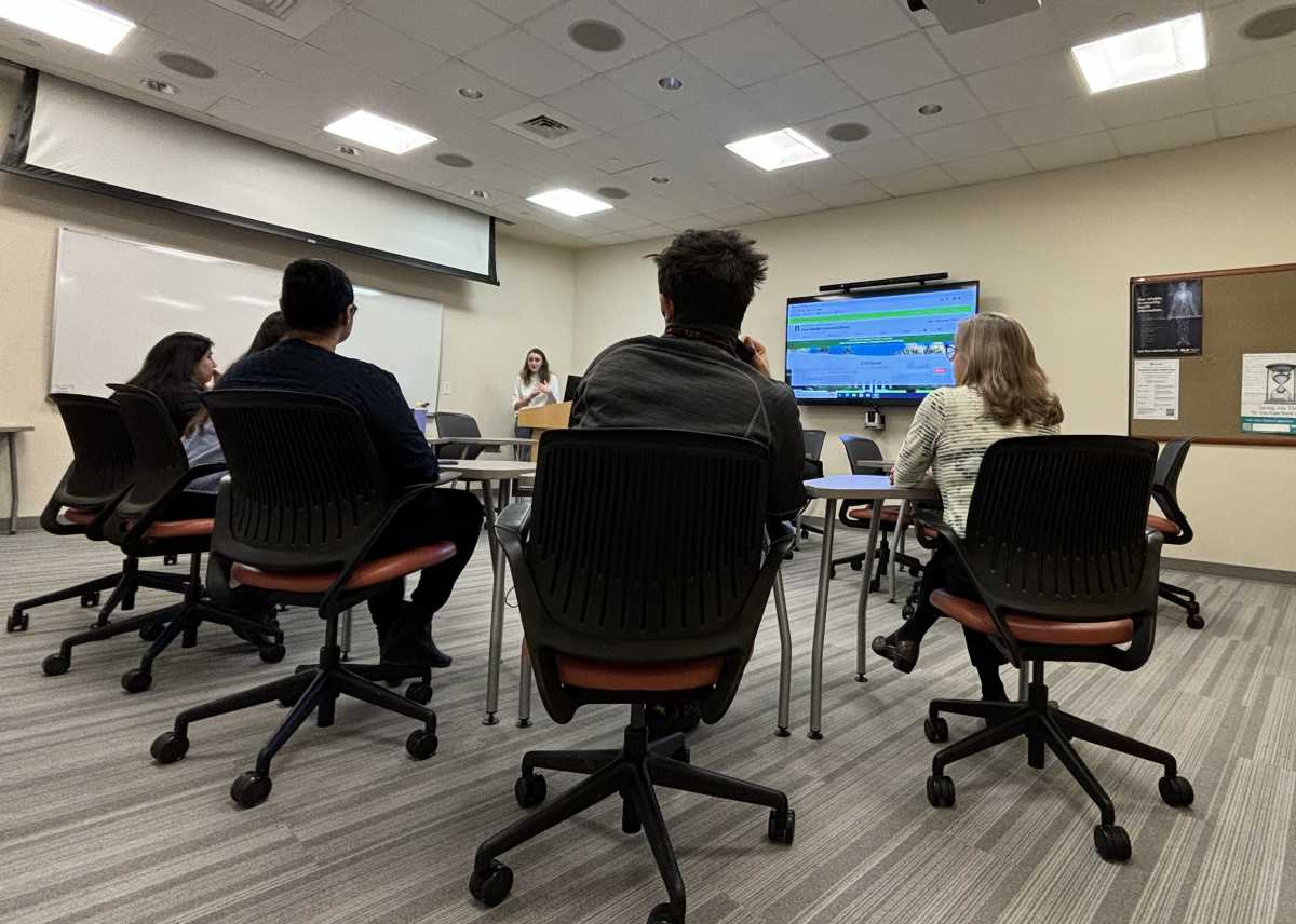 fellowship students from UVM Med gather at Dana Health Sciences library for an orientation to services